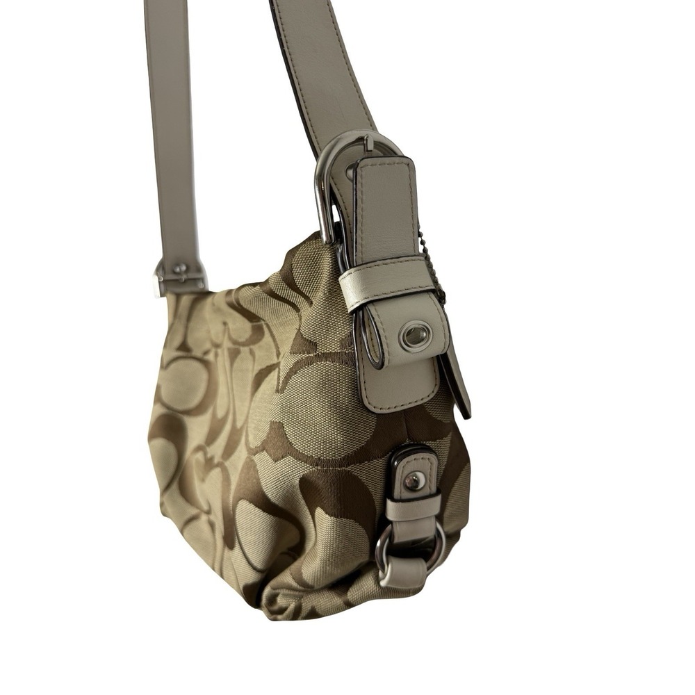 COACH Signature Shoulder Bag F15068 Tan/Brown Canvas/Leather Shoulder Purse. - Picture 2 of 8